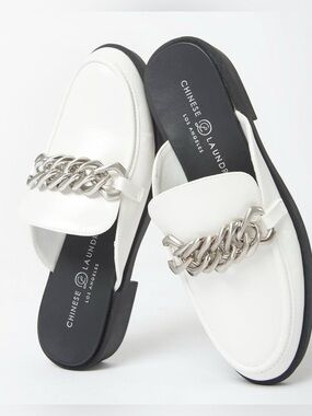 Chinese Laundry Women’s Paris White Loafer Mules Chain Accent Size 7 NIB